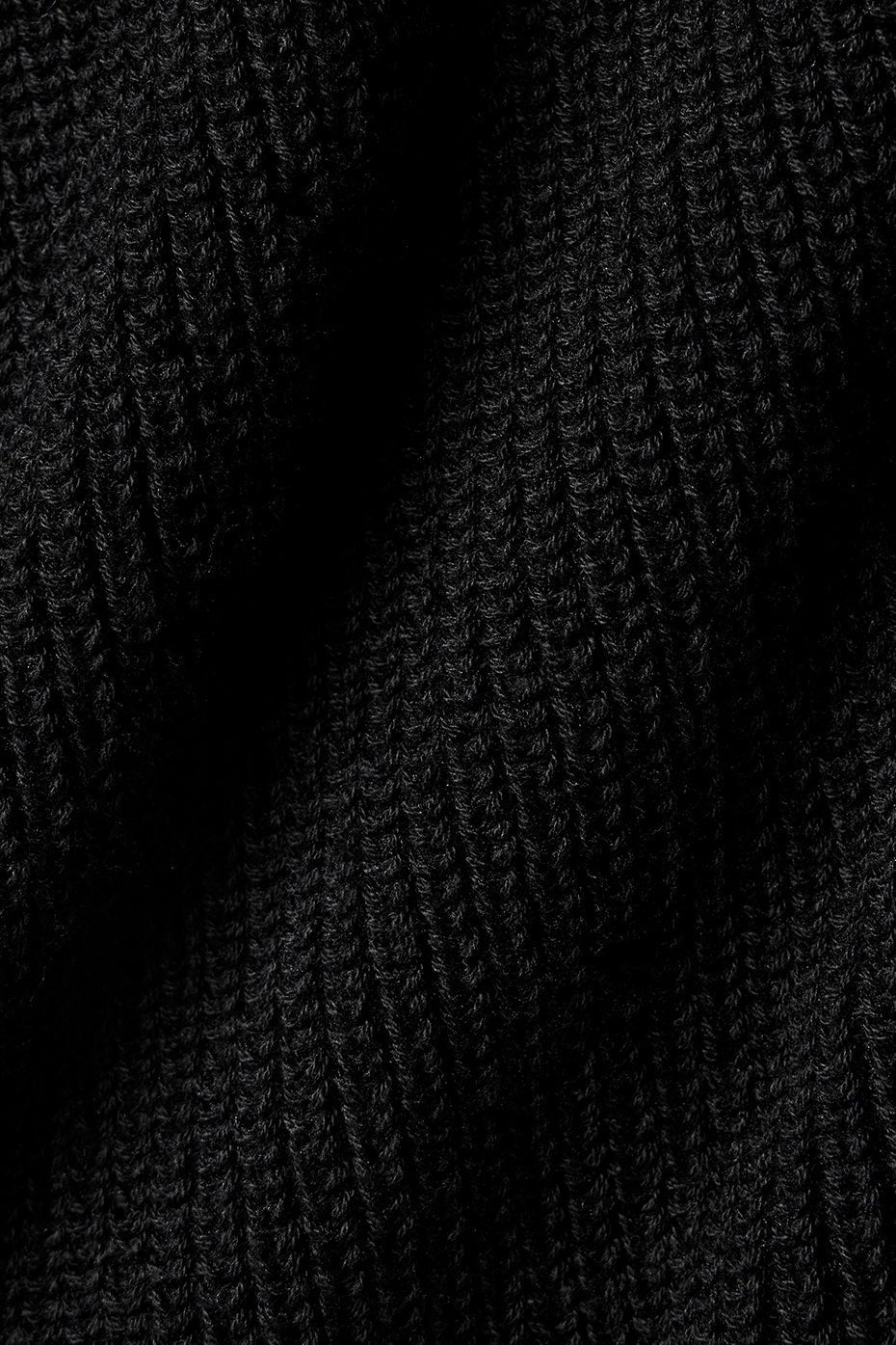 Supernatural Sweater Short - Black