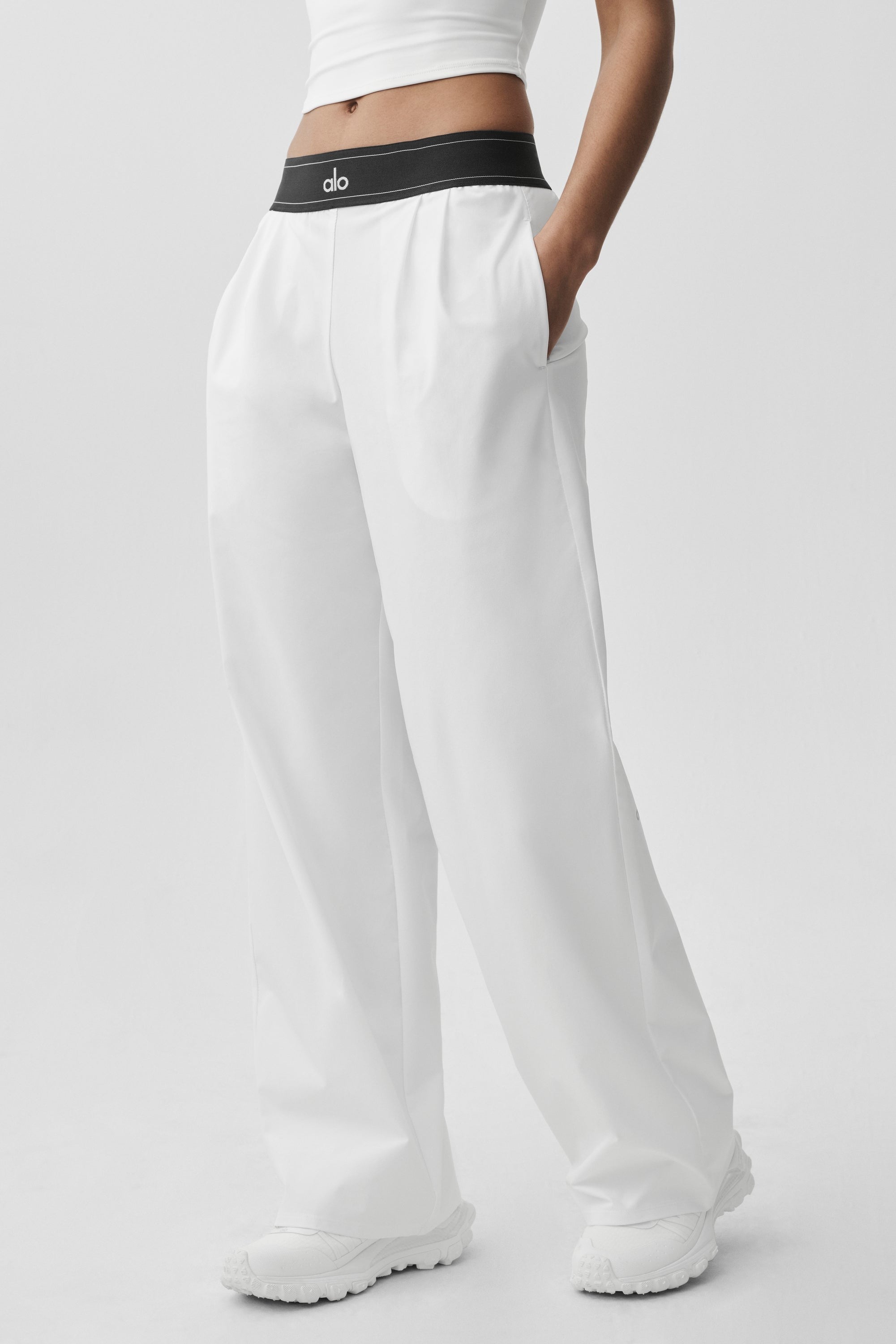 Suit Up Trouser (Regular) - White/Black