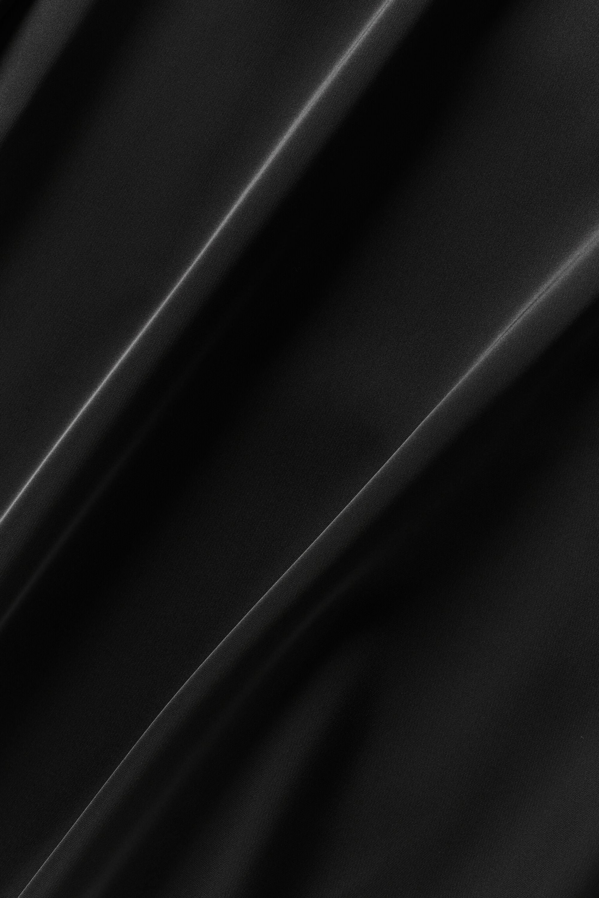 Satin Horizon Short Sleeve Button Up - Black