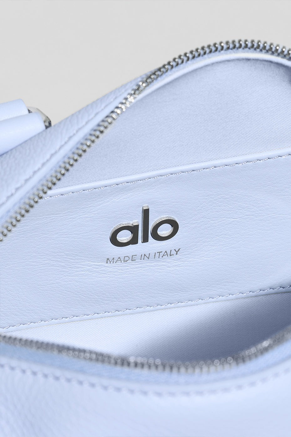 ALO Mini Voyage - Light Provence Blue Leather