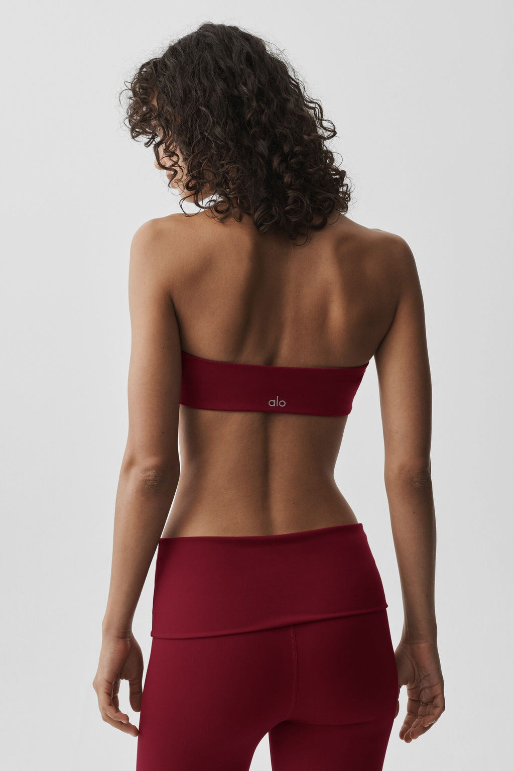 ALO Softsculpt Feel The Heat Halter Bra - Summer Romance Red