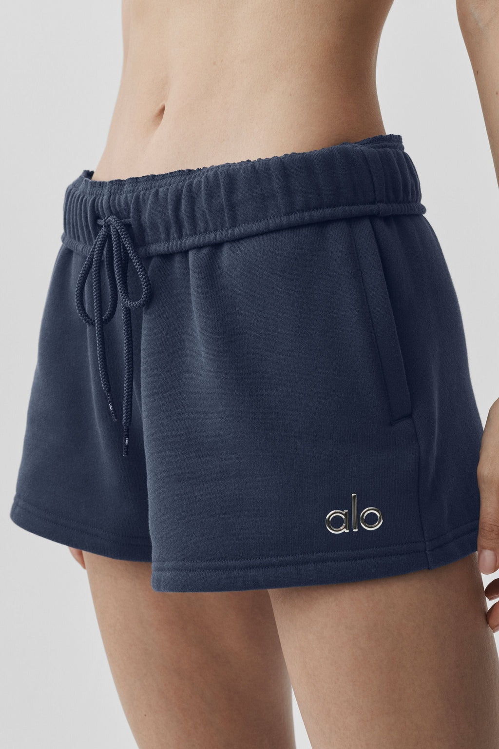 Accolade Short - Navy