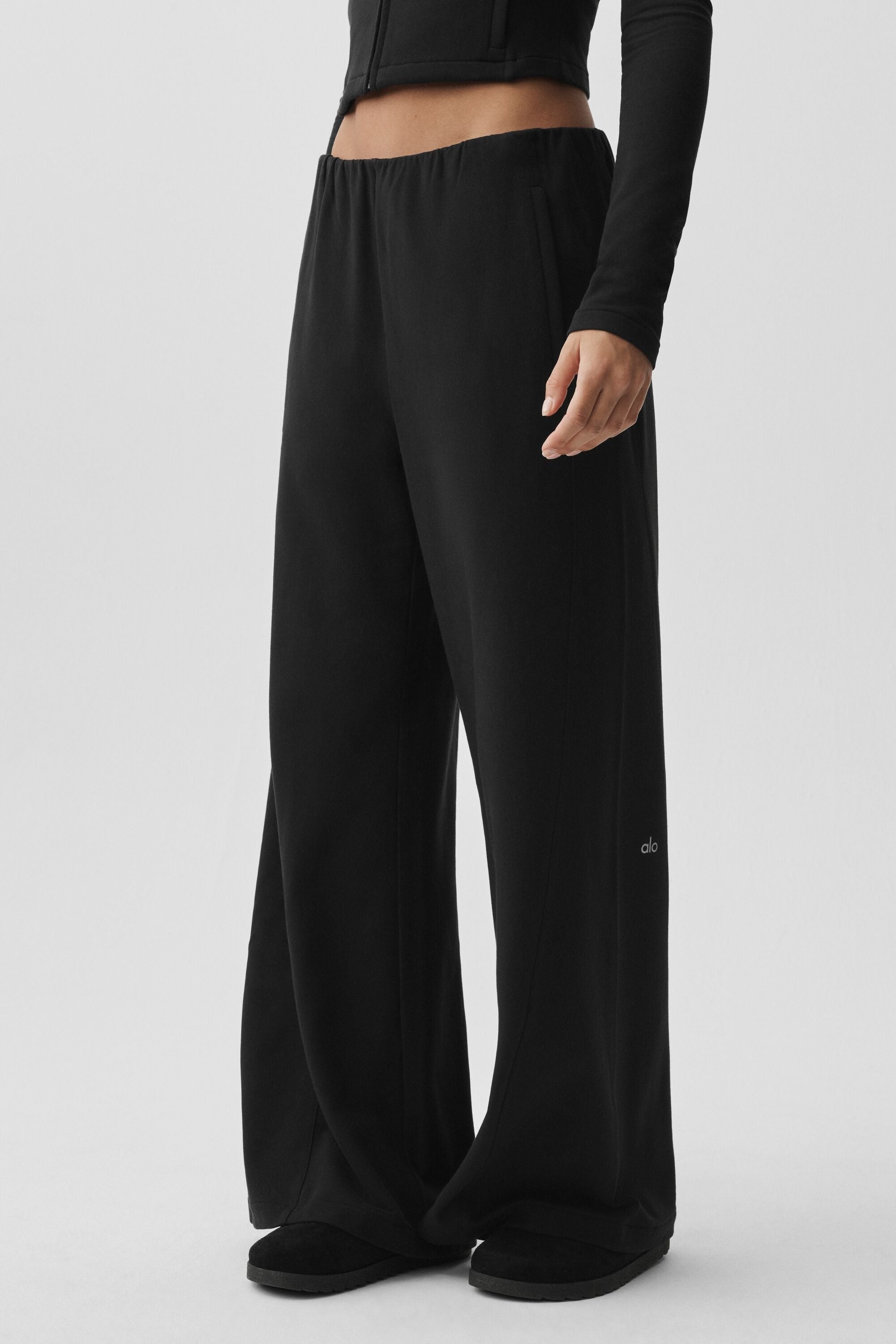 Sway Mid-Rise On The Go Pant - Black