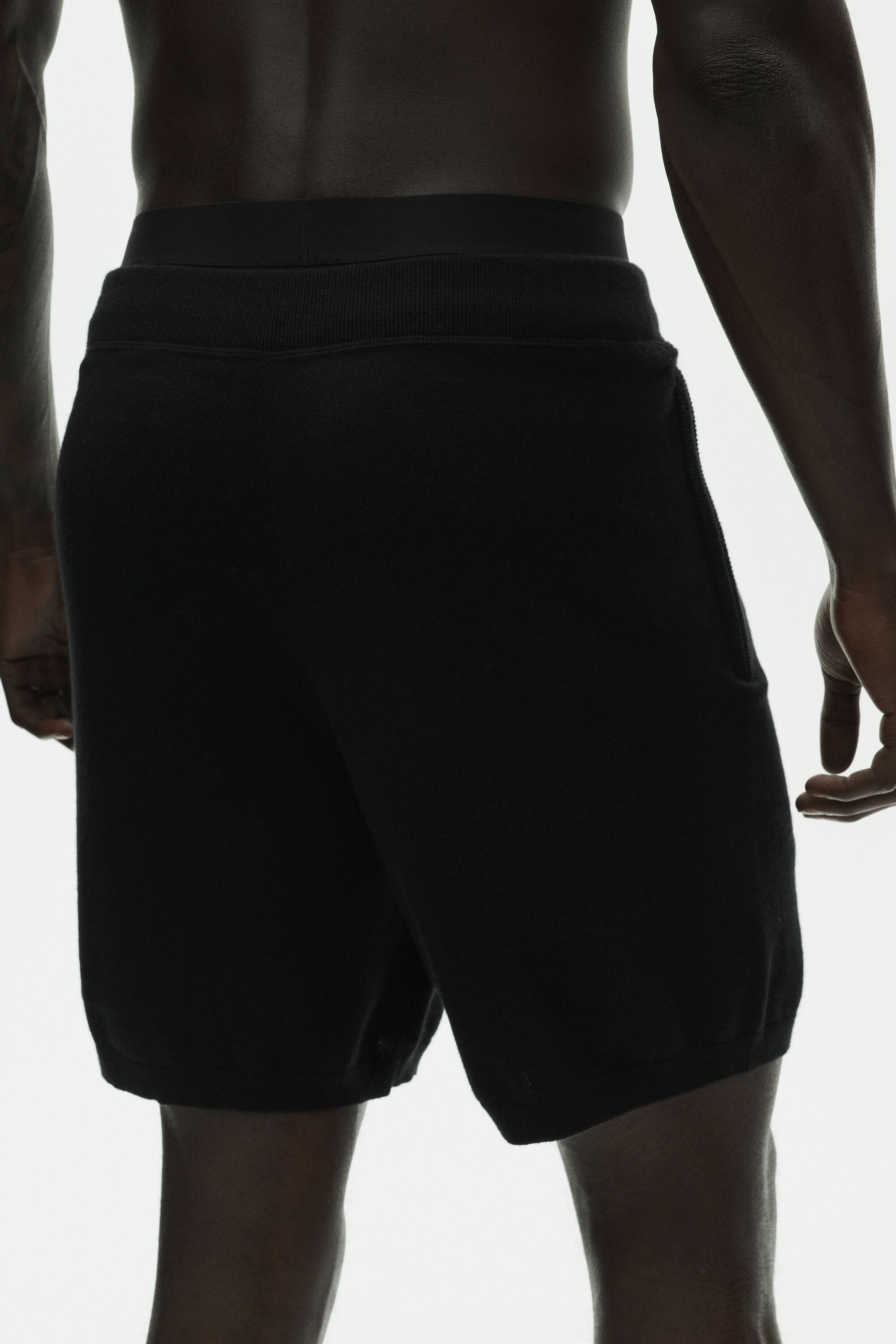 7" Cotton Cashmere Ever Soft Short - Black