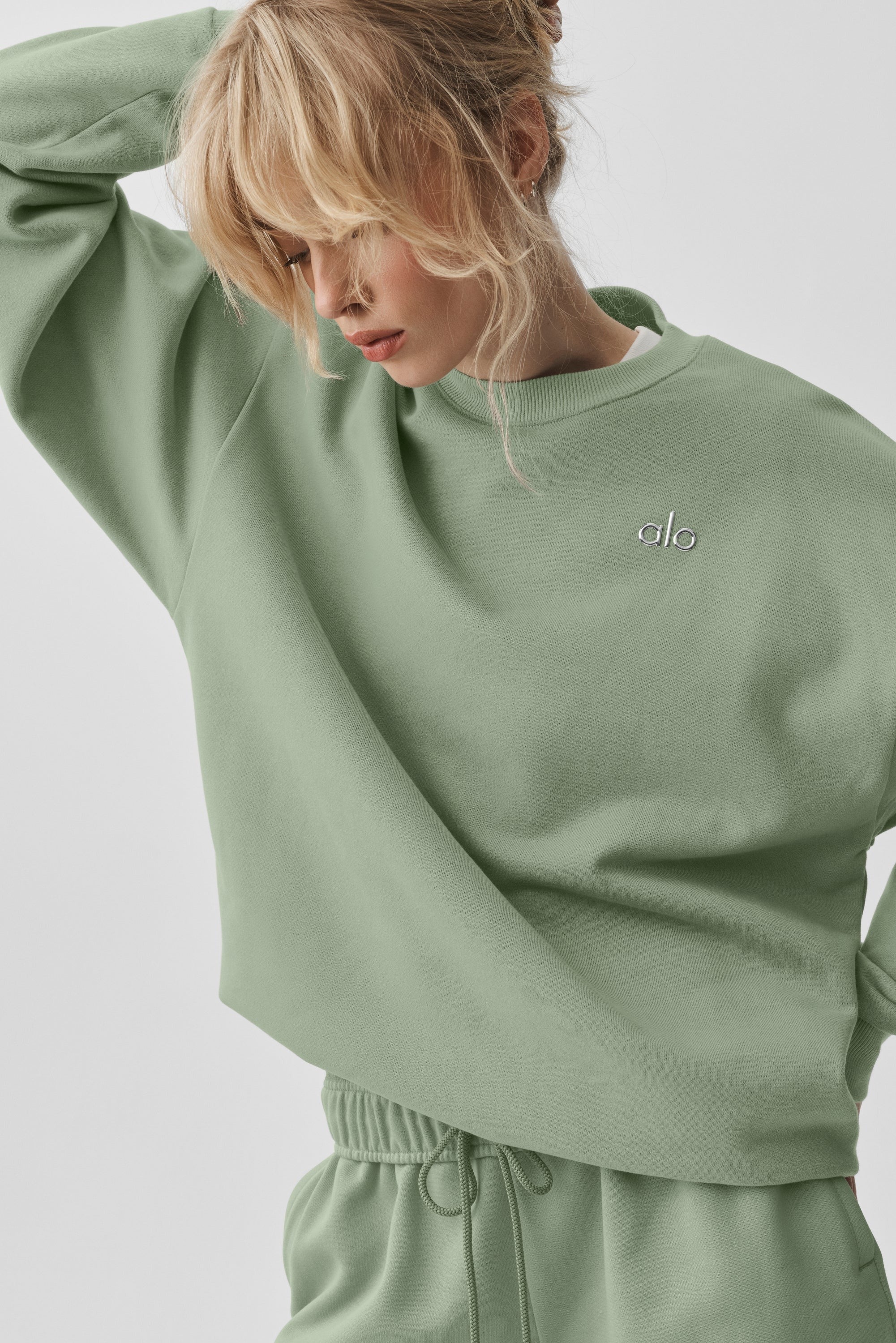 Accolade Crew Neck Pullover - Dune Grass