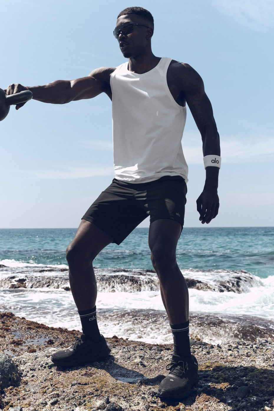 Conquer Tank - White