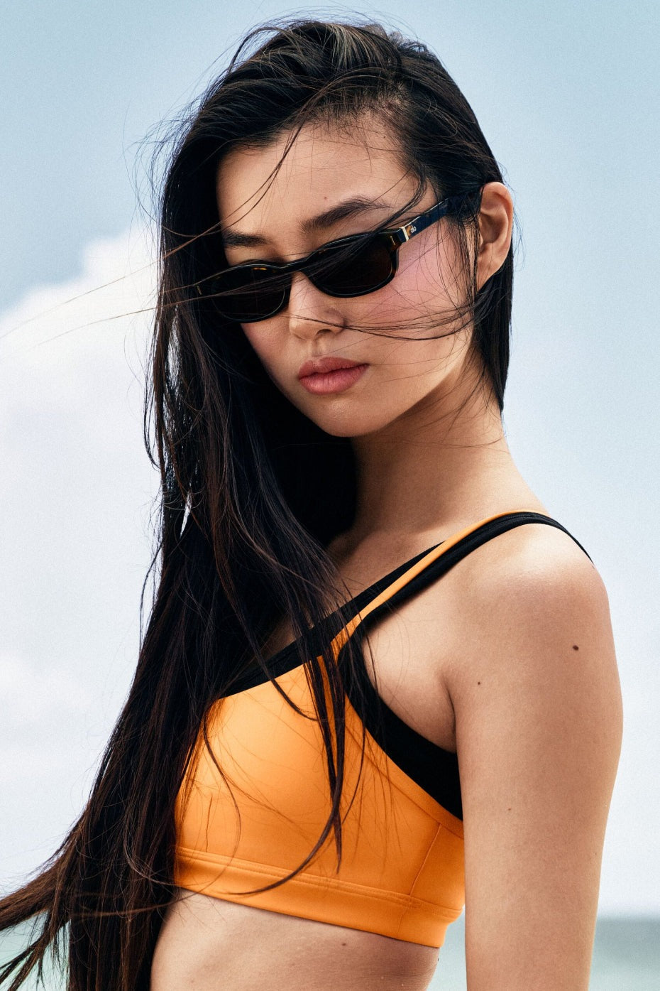 ALO Skinny Oval Sunglasses - Tortoise
