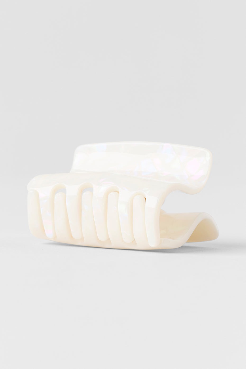 Effortless Claw Clip - White Pearl