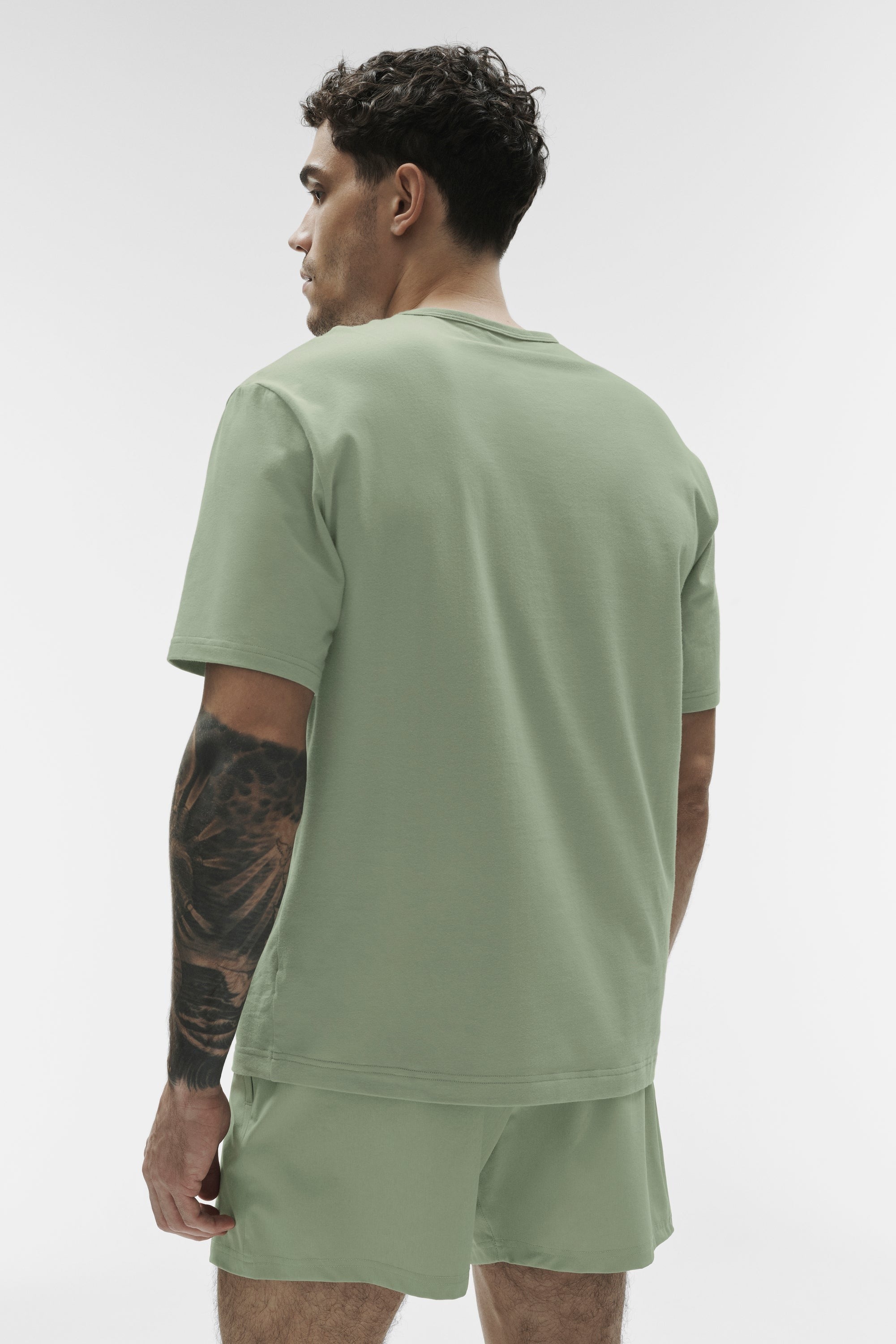 Street Essential Tee - Dune Grass