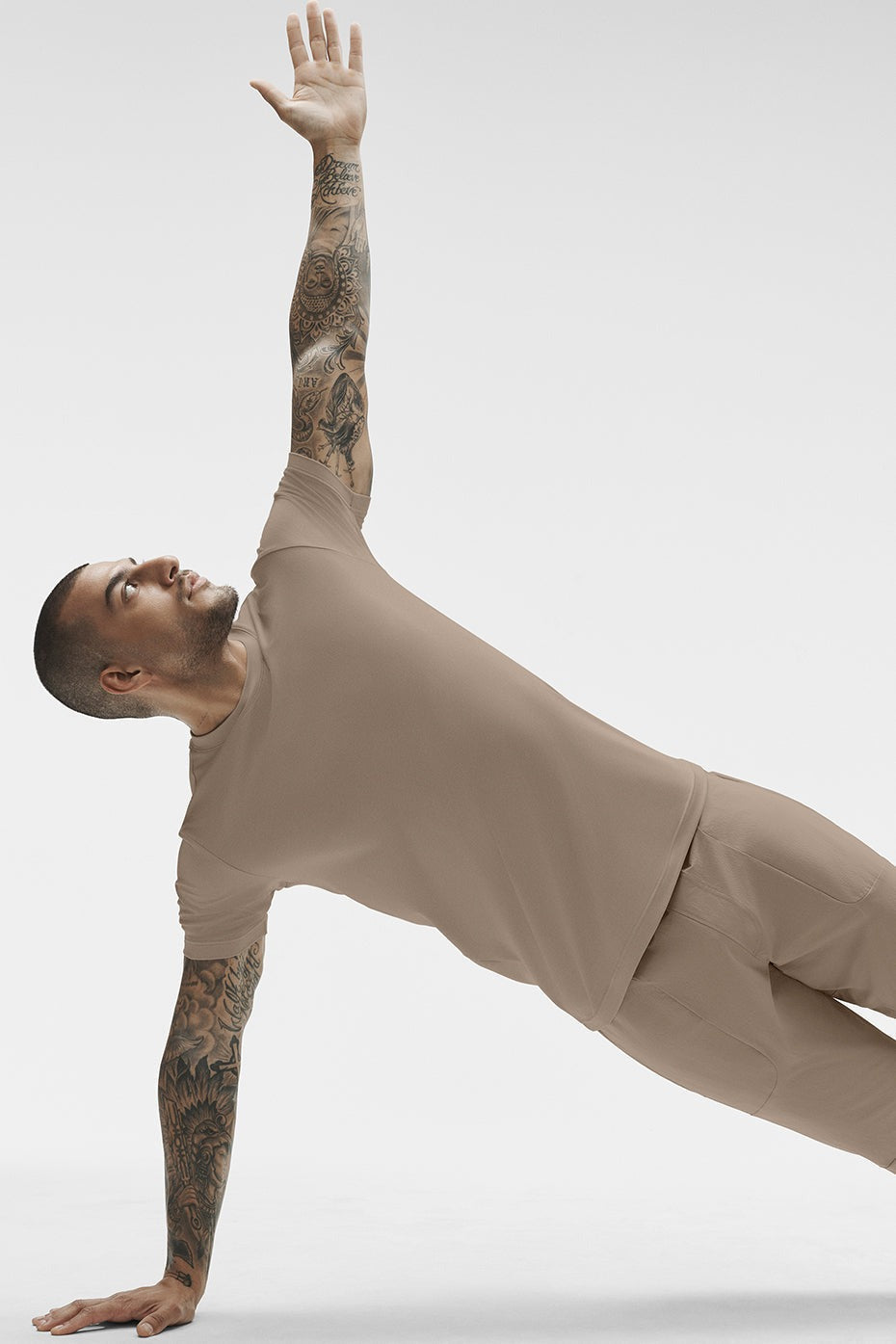 Conquer Reform Crewneck Short Sleeve - Gravel