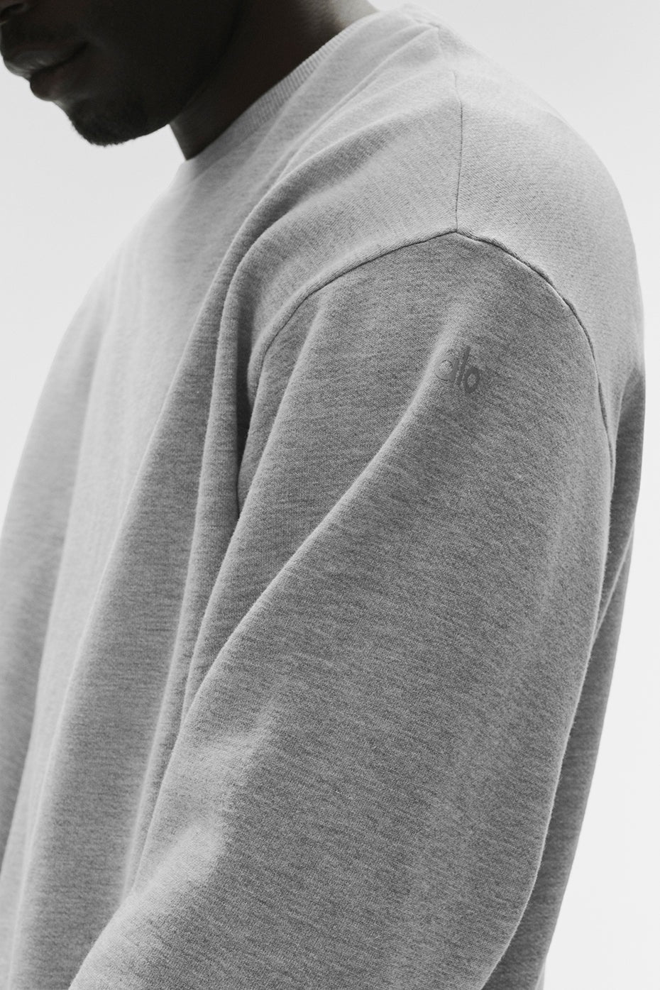 Chill Crew Neck Pullover - Athletic Heather Grey