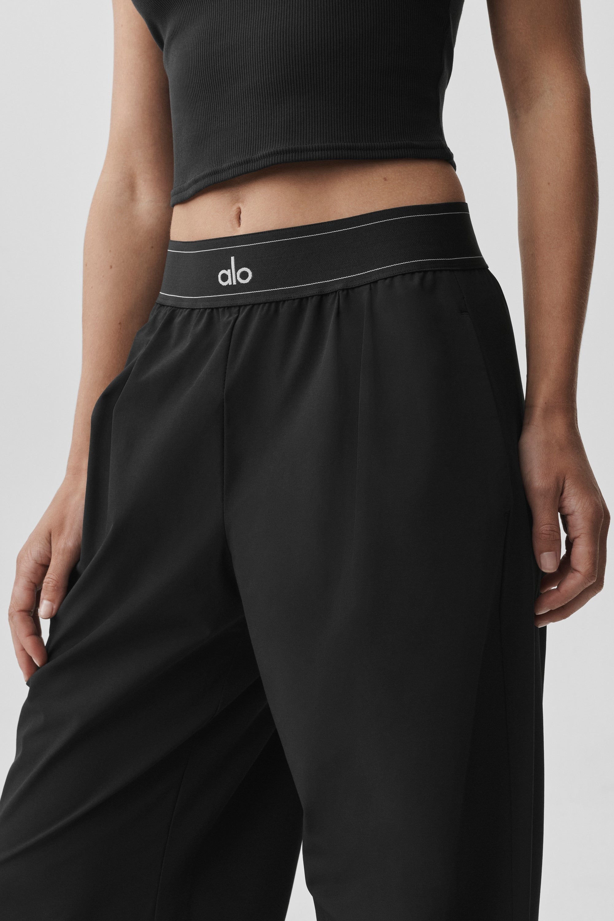 Suit Up Trouser (Short) - Black