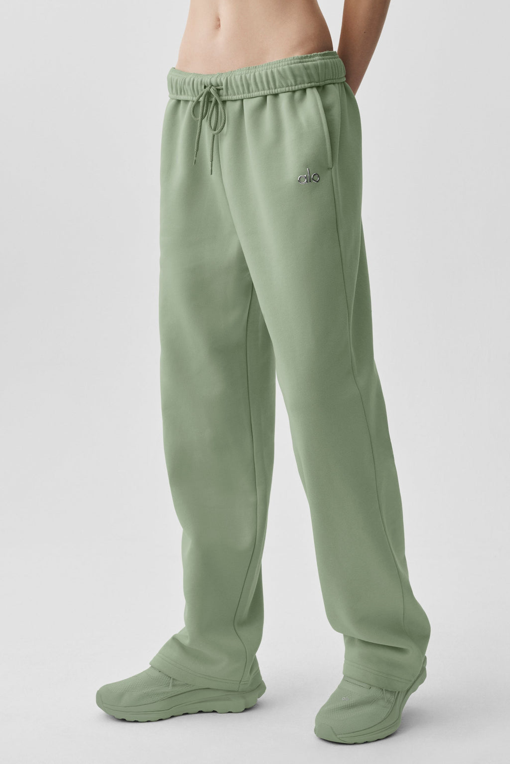 Accolade Straight Leg Sweatpant - Dune Grass