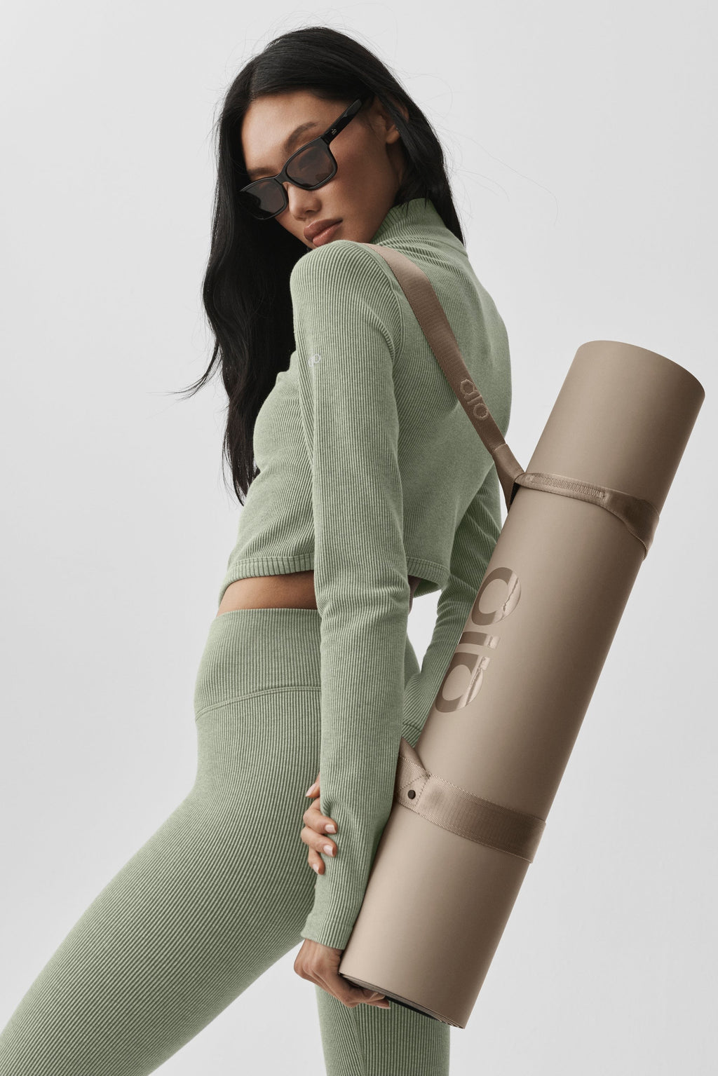 Seamless Two Tone Rib Jacket - Dune Grass Heather