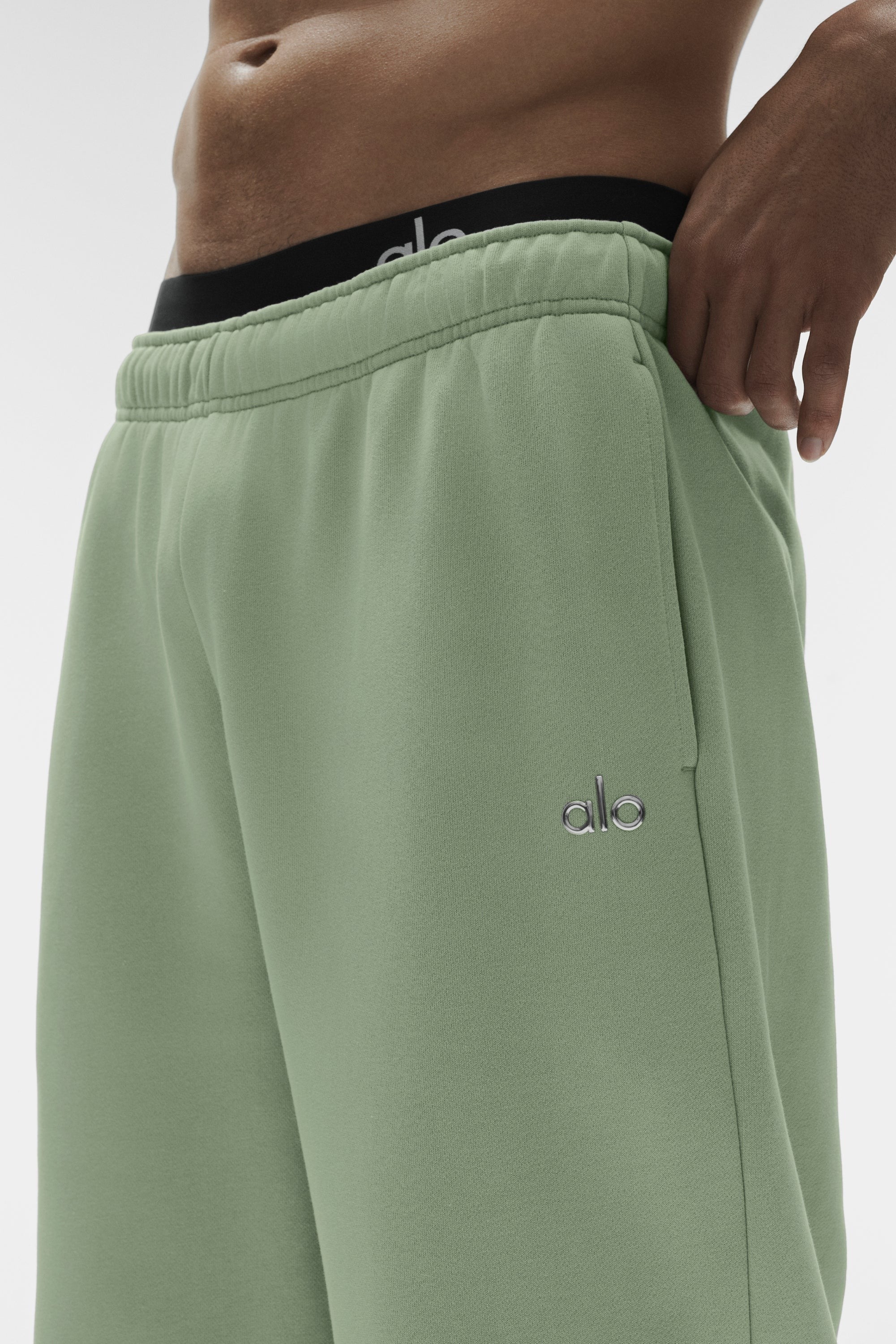 Accolade Straight Leg Sweatpant - Dune Grass