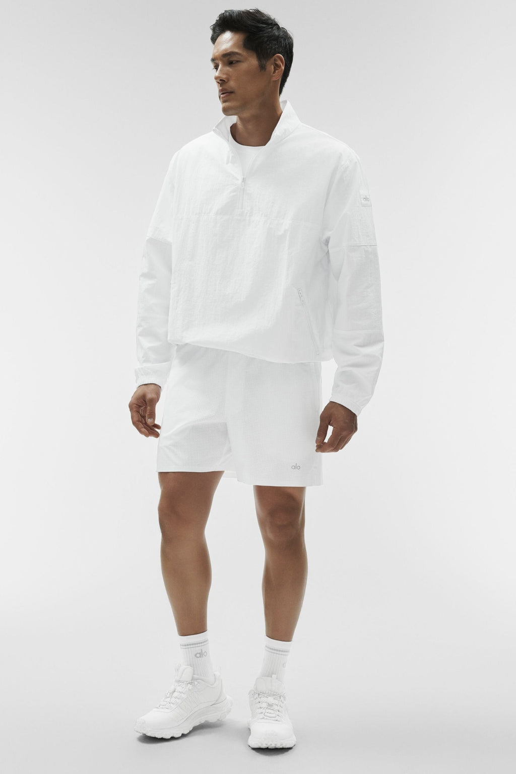 Light Weight Takeaway Track Pullover - White