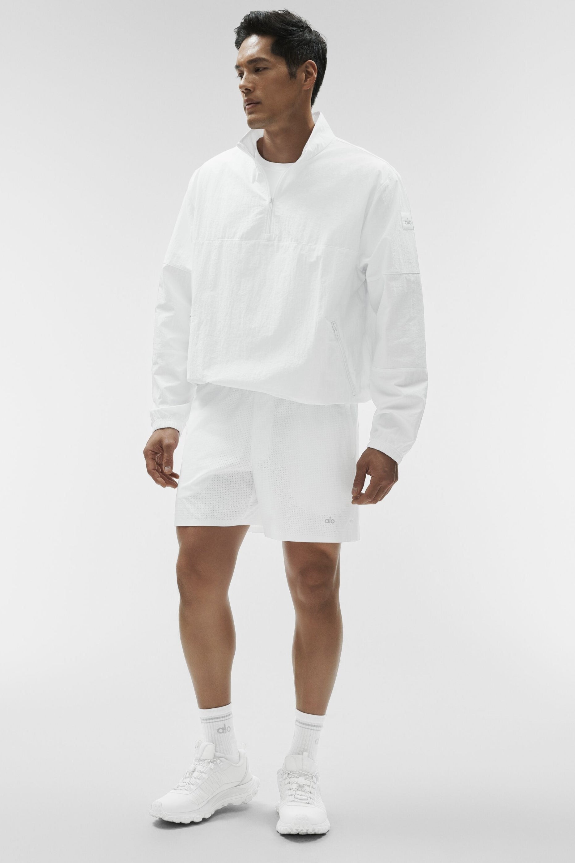 Light Weight Takeaway Track Pullover - White