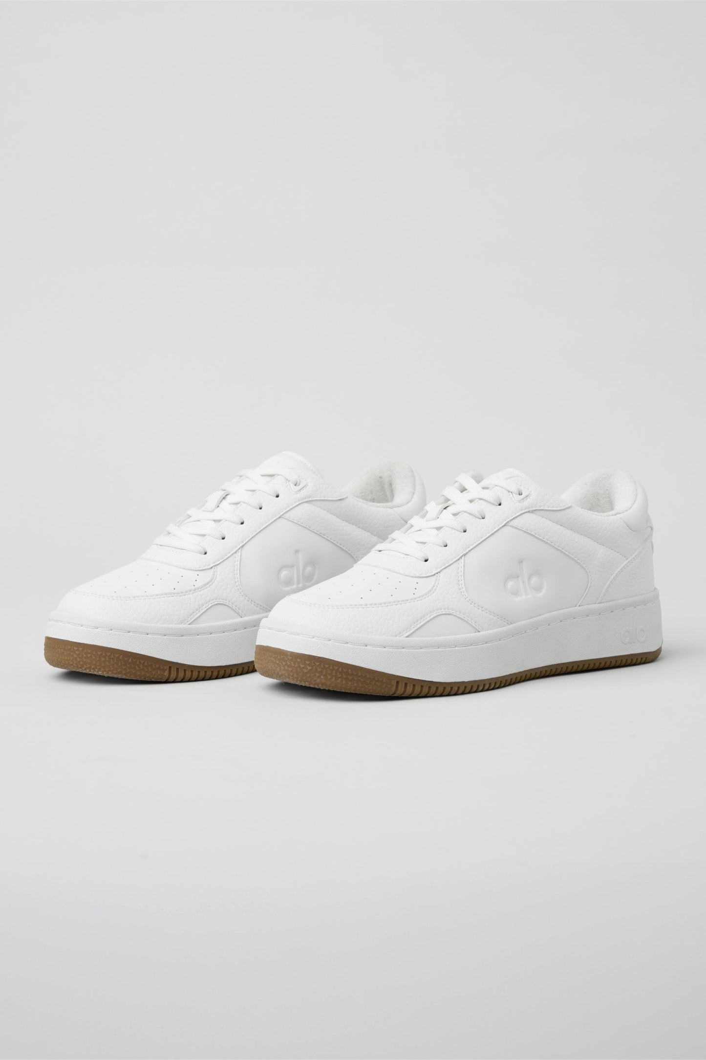 ALO Recovery Mode Sneaker - Natural White/Gum