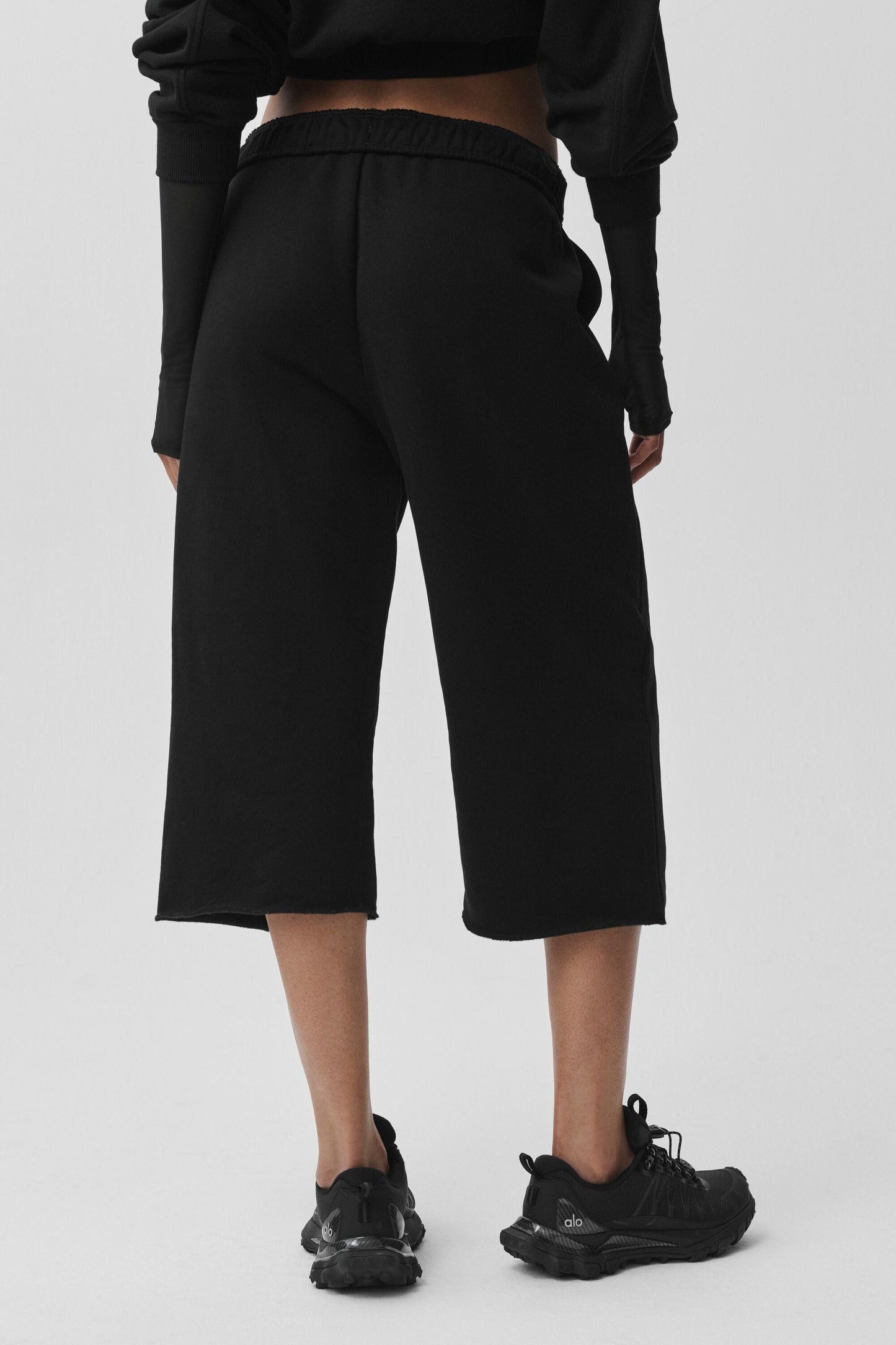 Accolade Cutoff Sweatpant - Black
