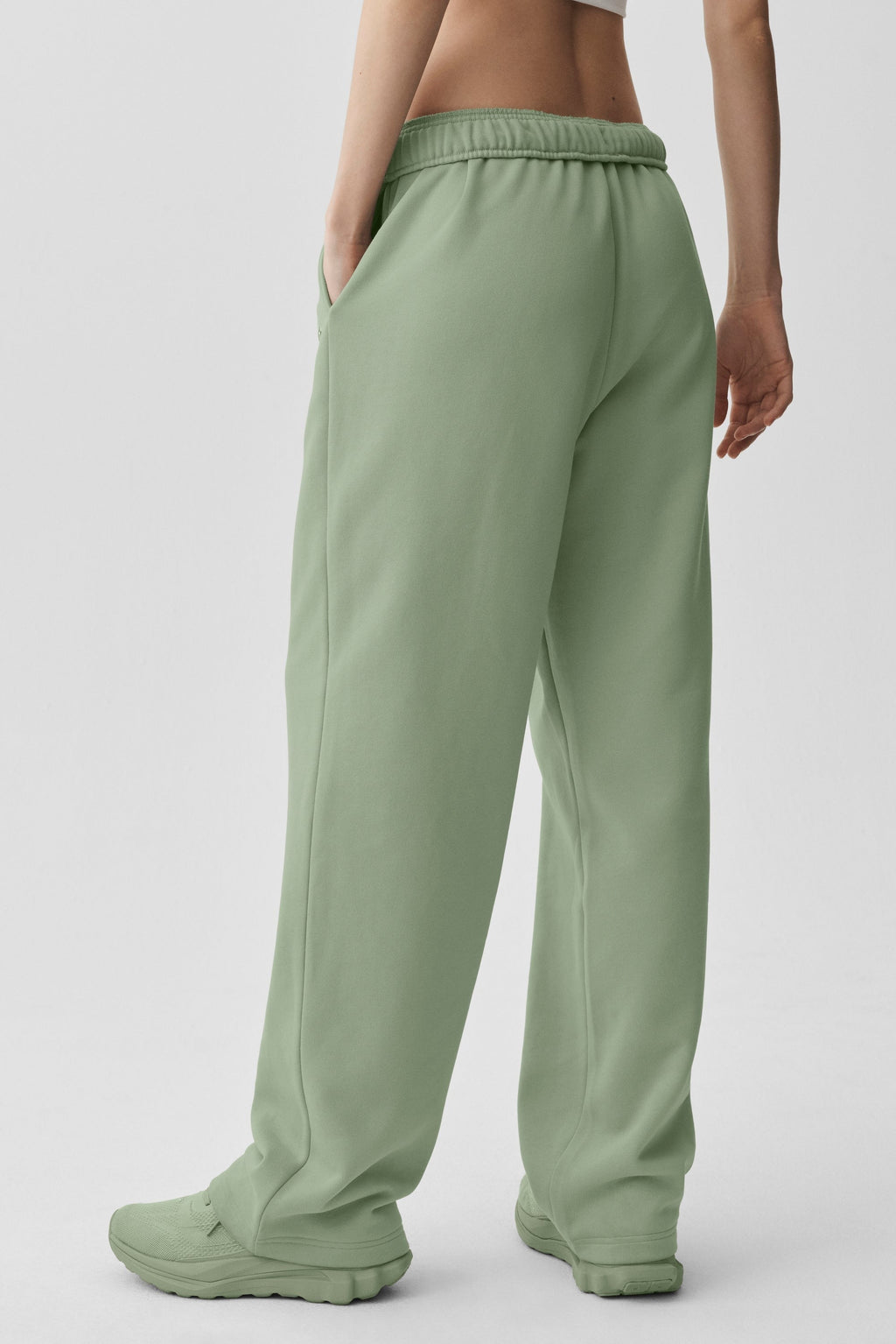 Accolade Straight Leg Sweatpant - Dune Grass