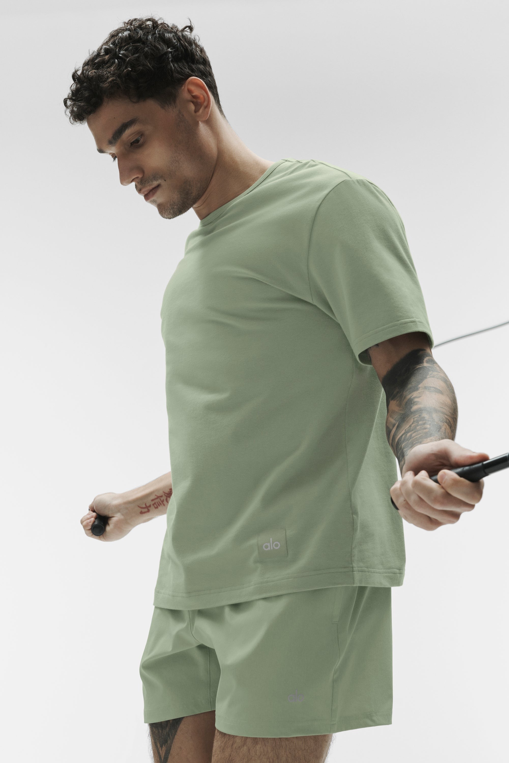 Street Essential Tee - Dune Grass