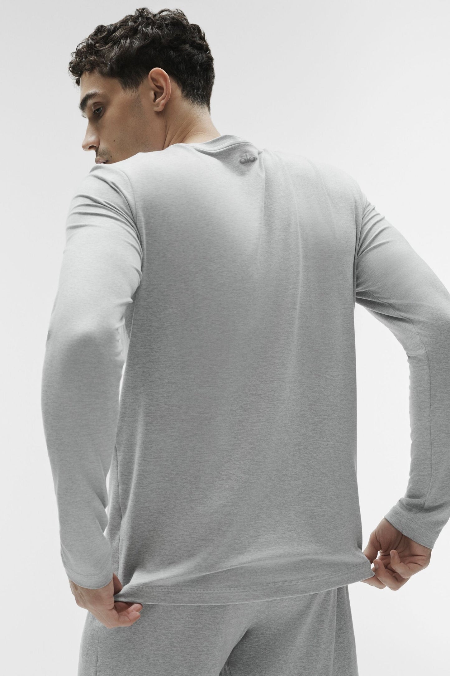 Conquer Reform Crewneck Long Sleeve - Athletic Heather Grey