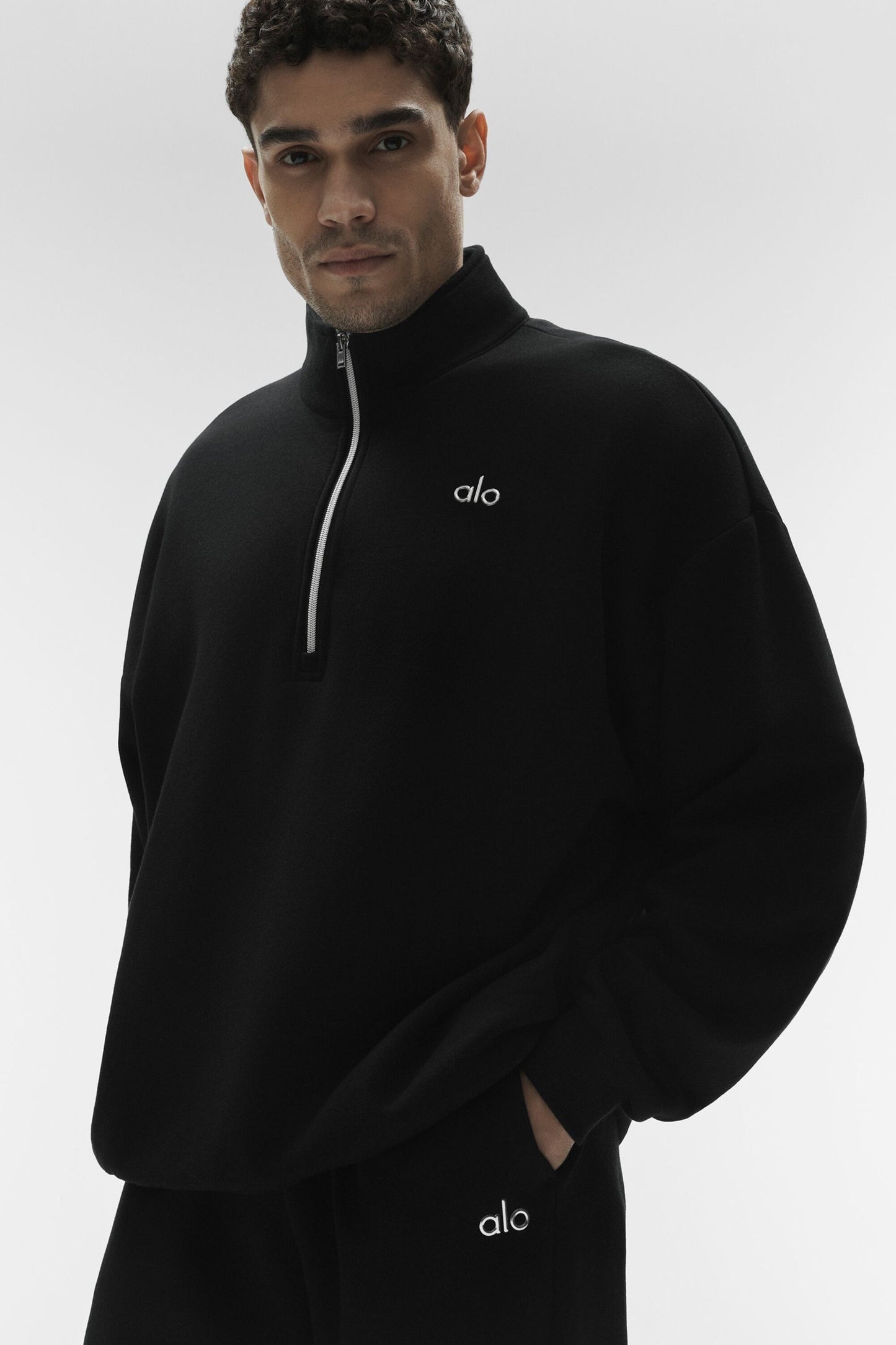Accolade 1/4 Zip Pullover - Black