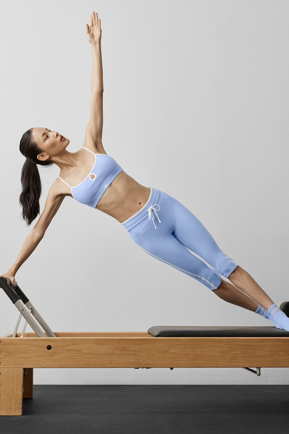 Airbrush High-Waist Race Pace Capri - Light Provence Blue/White