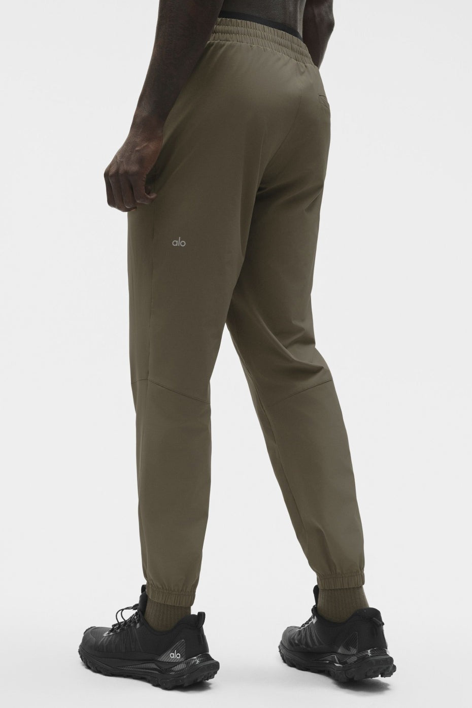 Repetition Jogger - Olive Tree