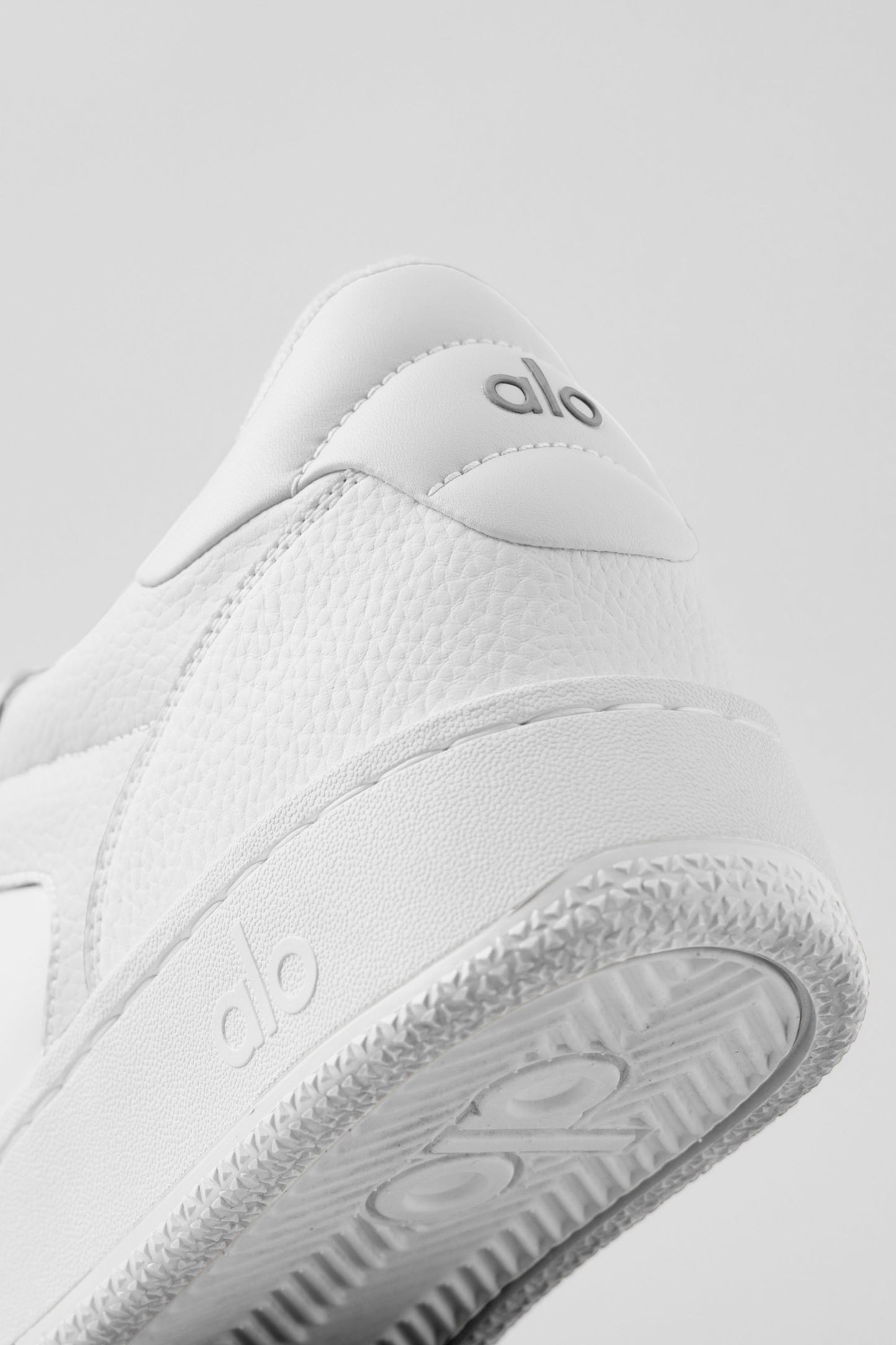 ALO Recovery Mode Sneaker - Natural White