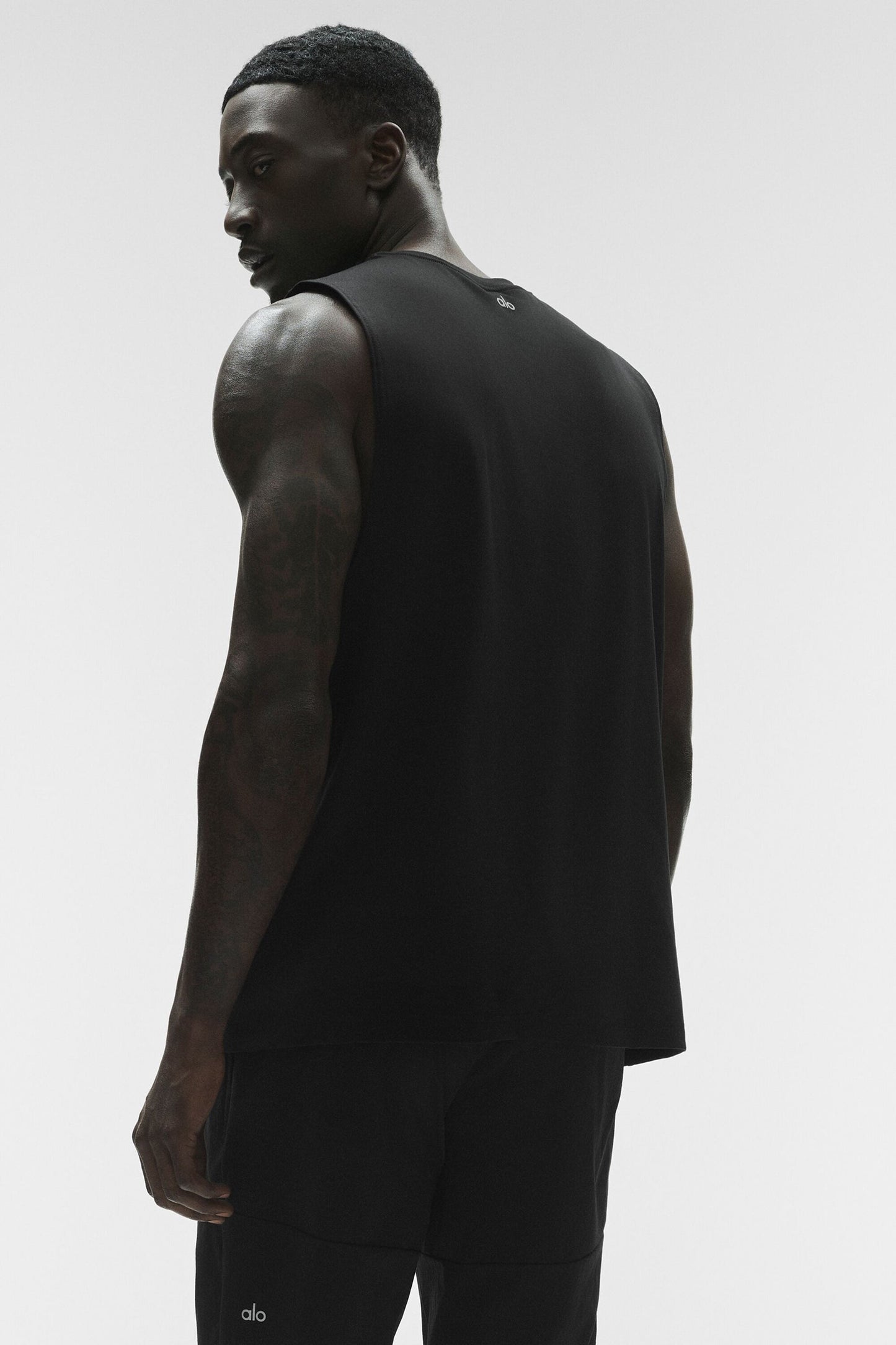 Conquer Muscle Tank - Black