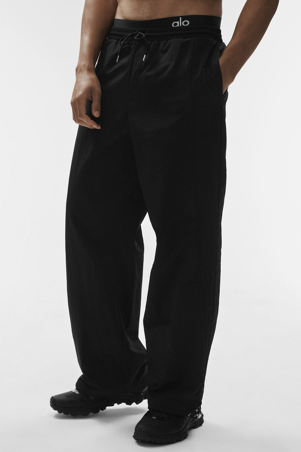 Takeaway Track Straight Leg Pant - Black