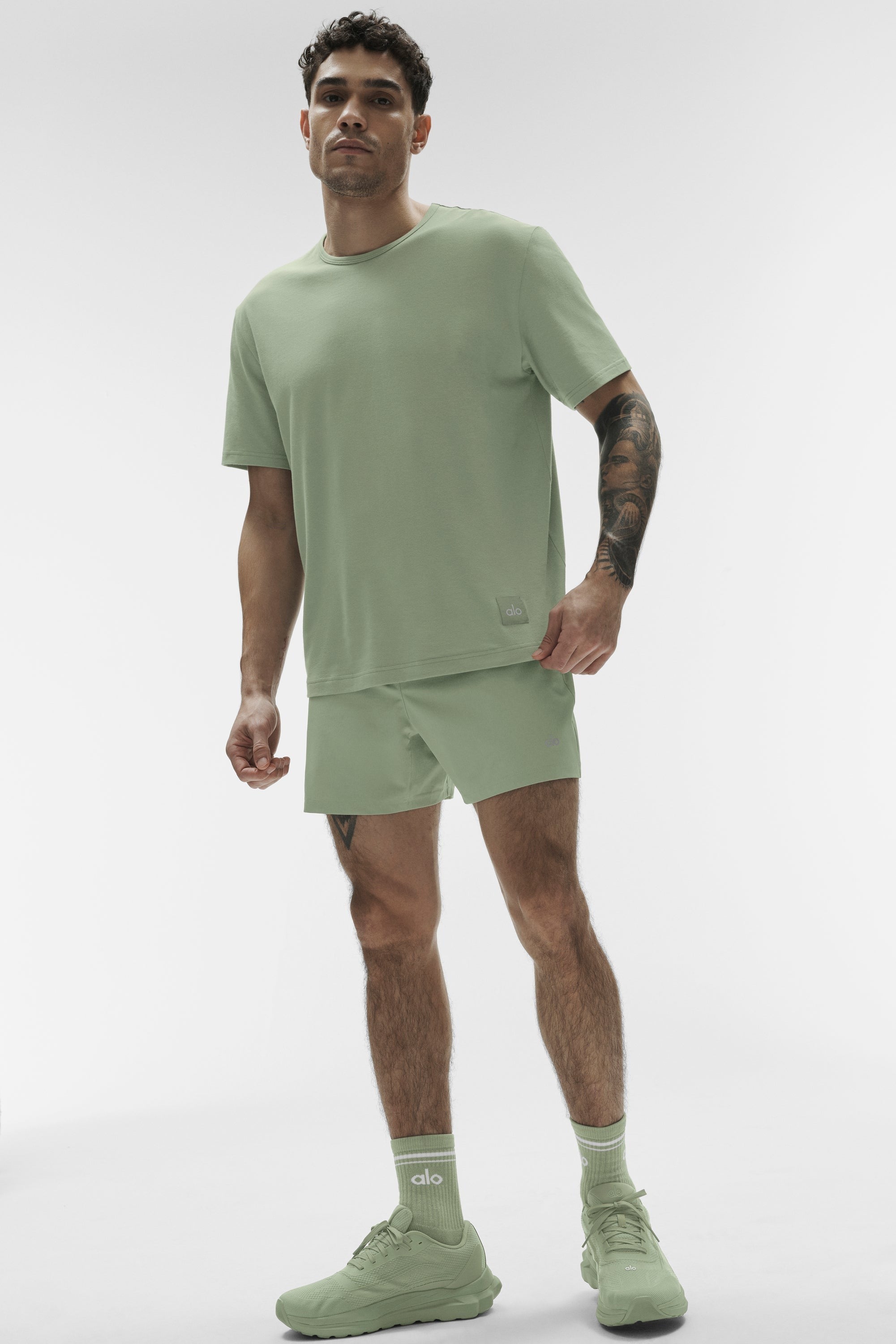 Street Essential Tee - Dune Grass