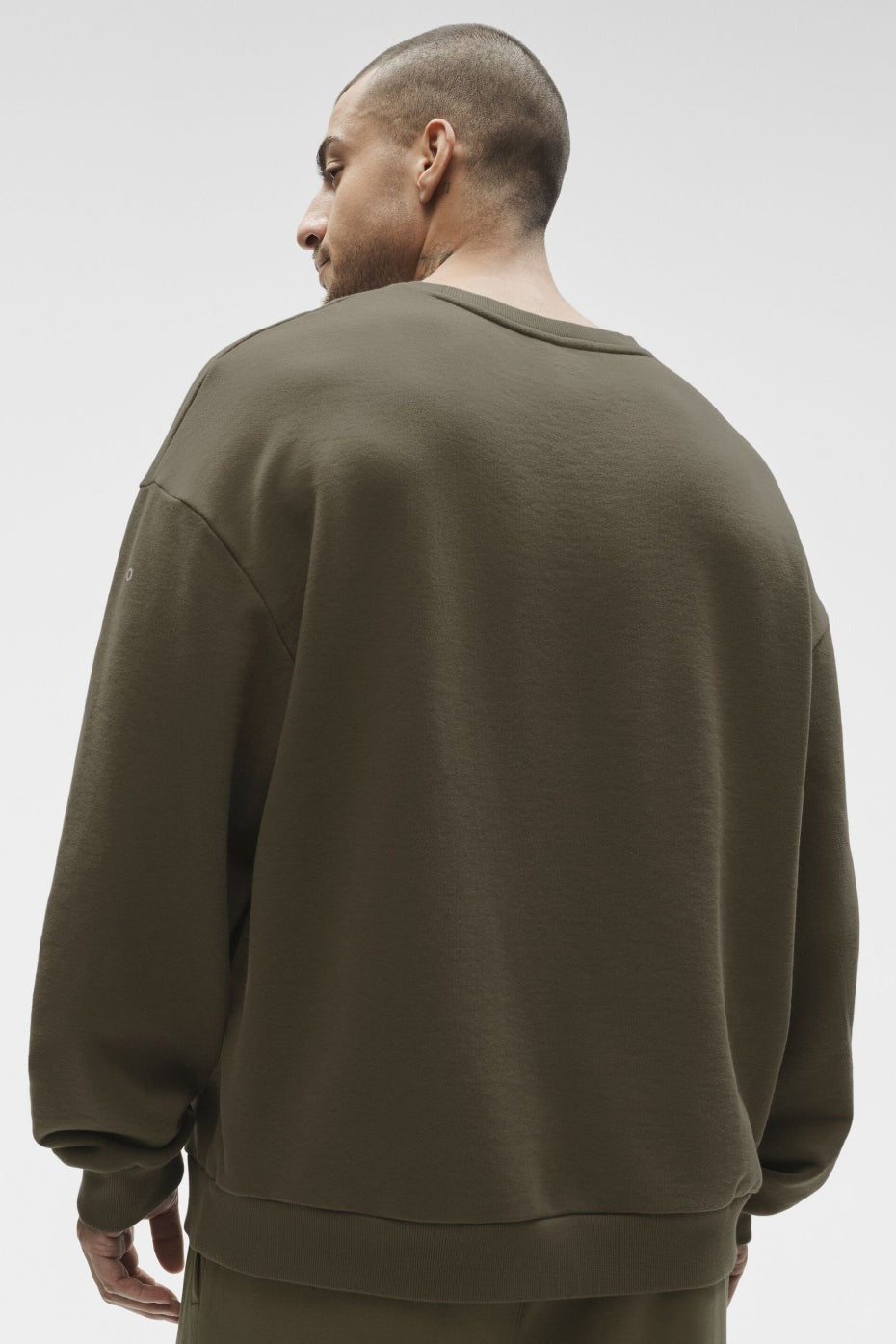 Chill Crew Neck Pullover - Olive Tree