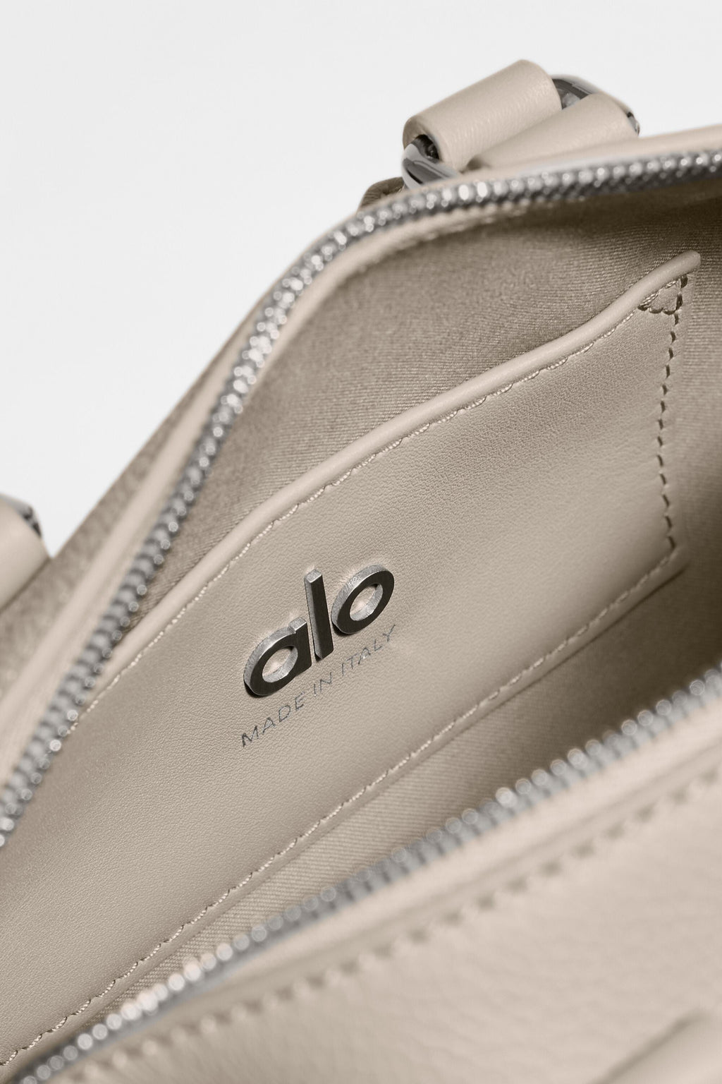 ALO Daily Voyage - Gravel Leather