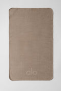 Performance No Sweat Hand Towel - Gravel