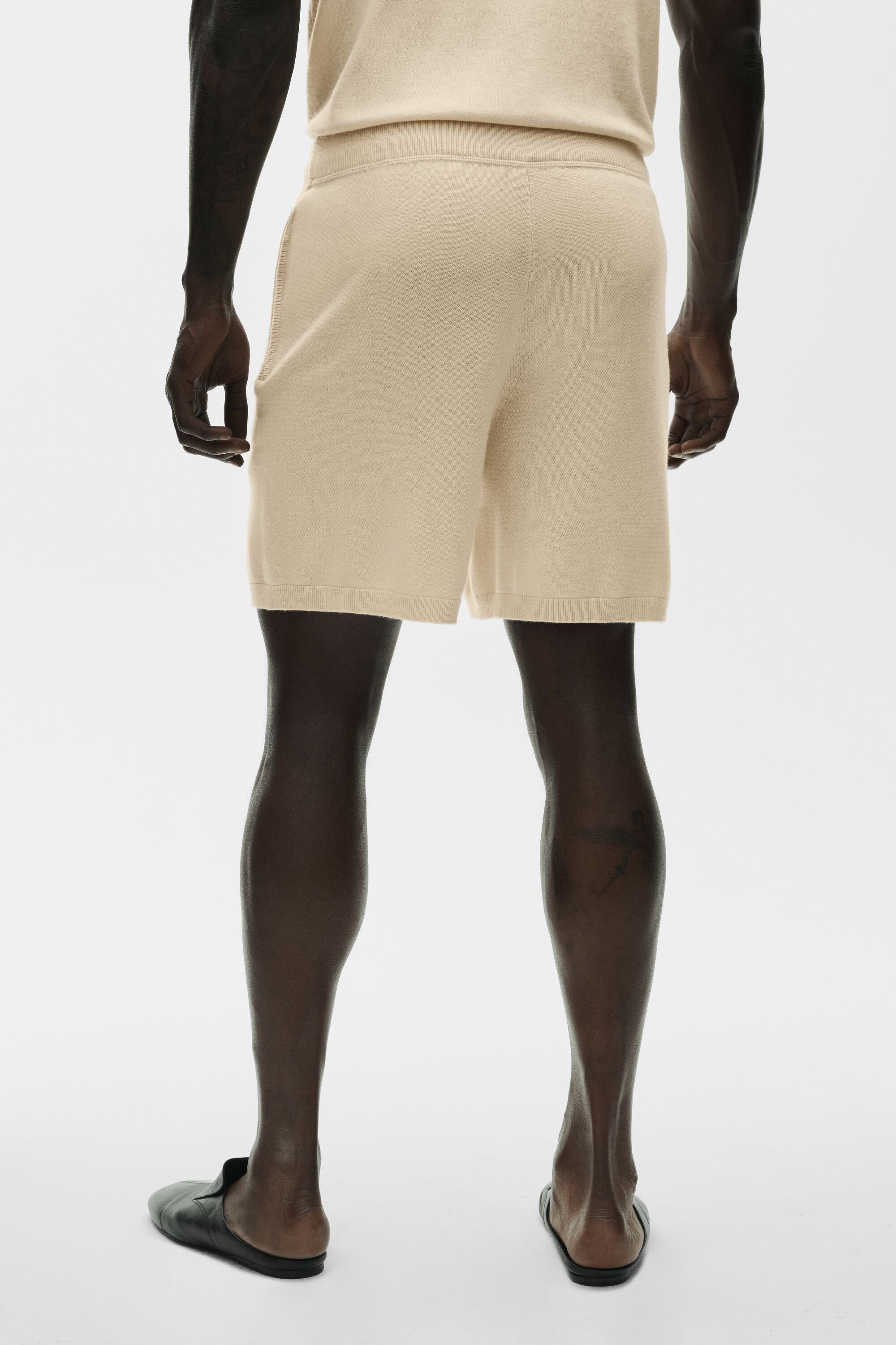 7" Cotton Cashmere Ever Soft Short - Sandy Beige