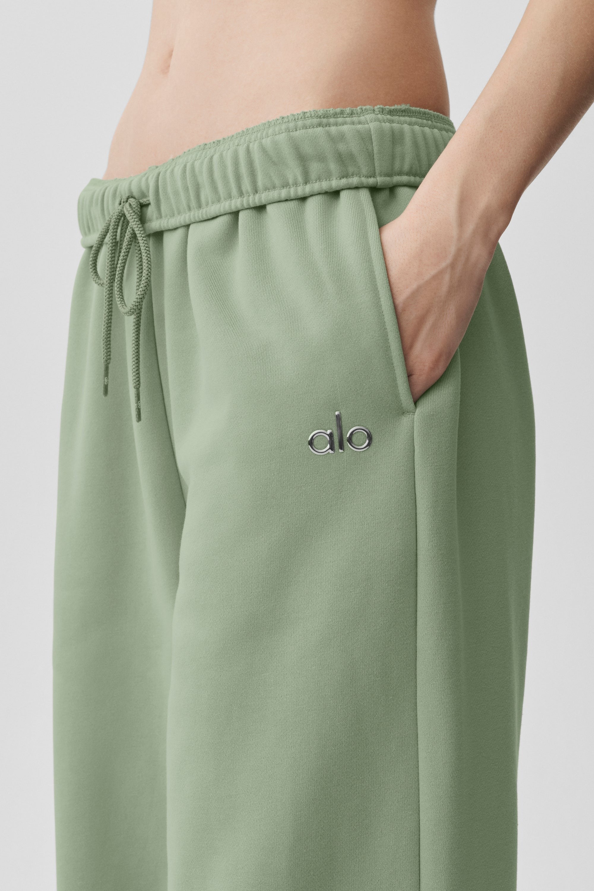 Accolade Straight Leg Sweatpant - Dune Grass