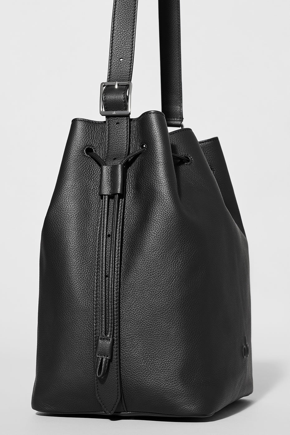 ALO Balance Bucket - Black Leather