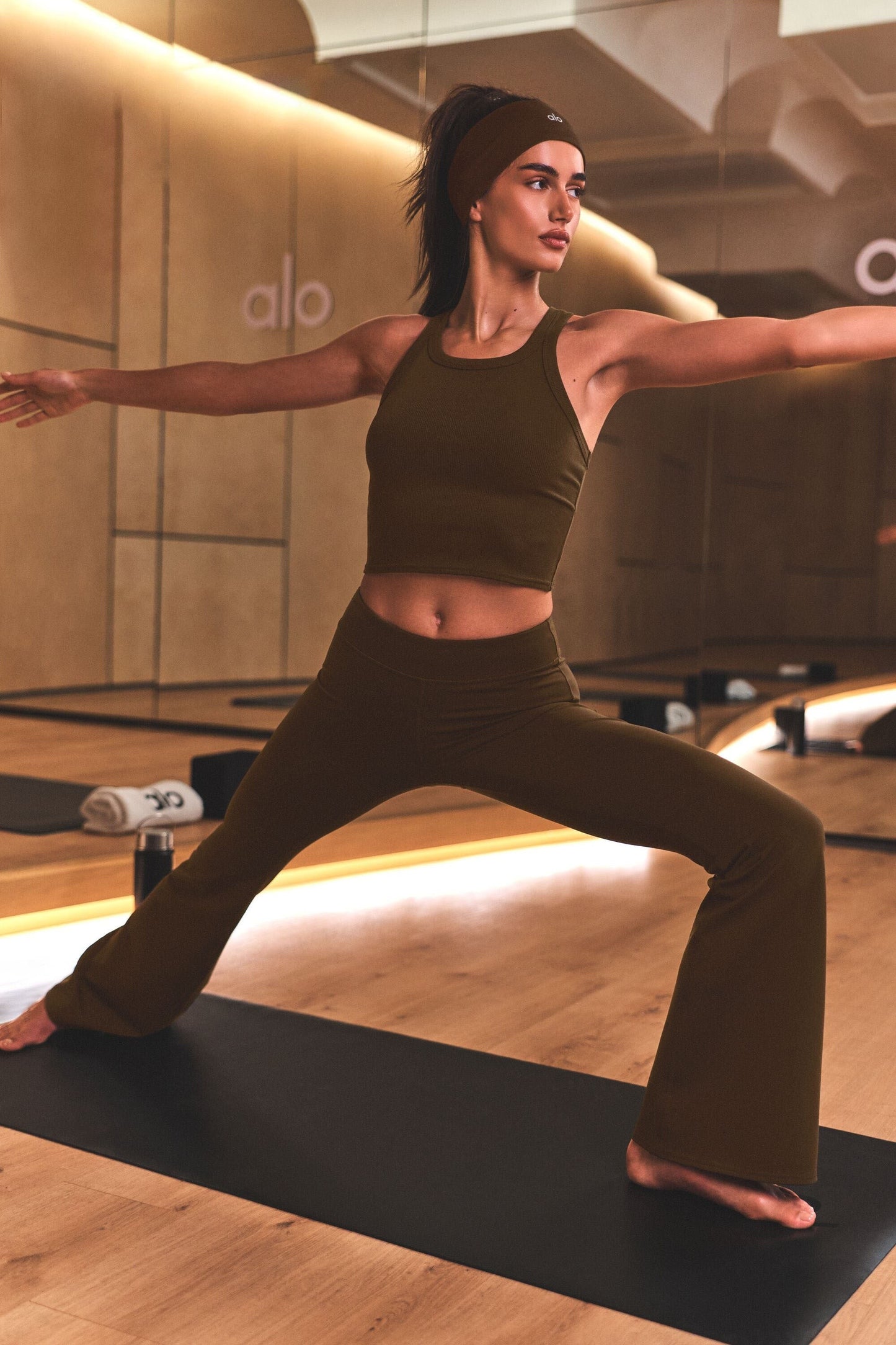 Airbrush Low-Rise Flare Legging (Regular) - Espresso