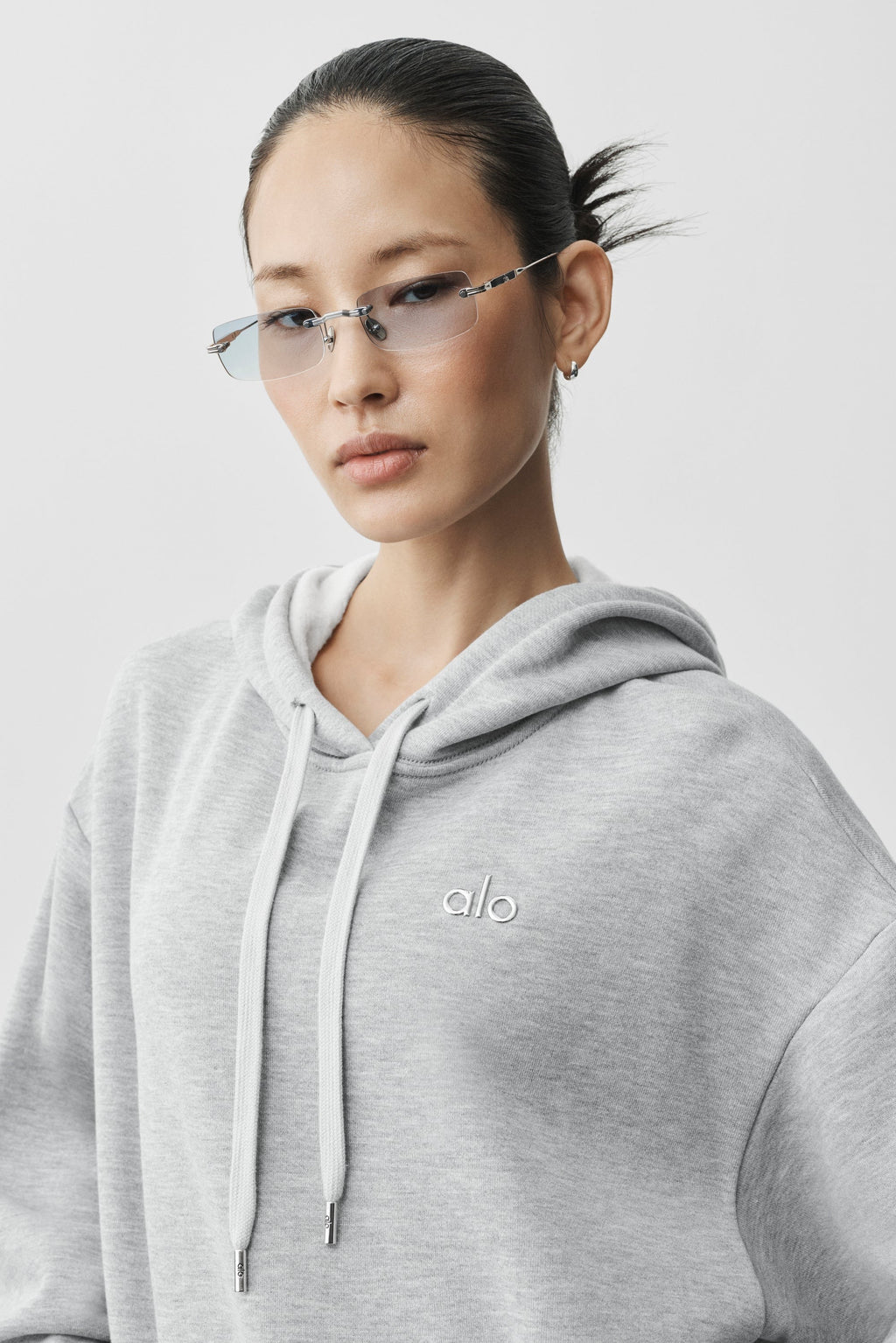 ALO Wire Frame Sunglasses - Chrome/Blue Gradient
